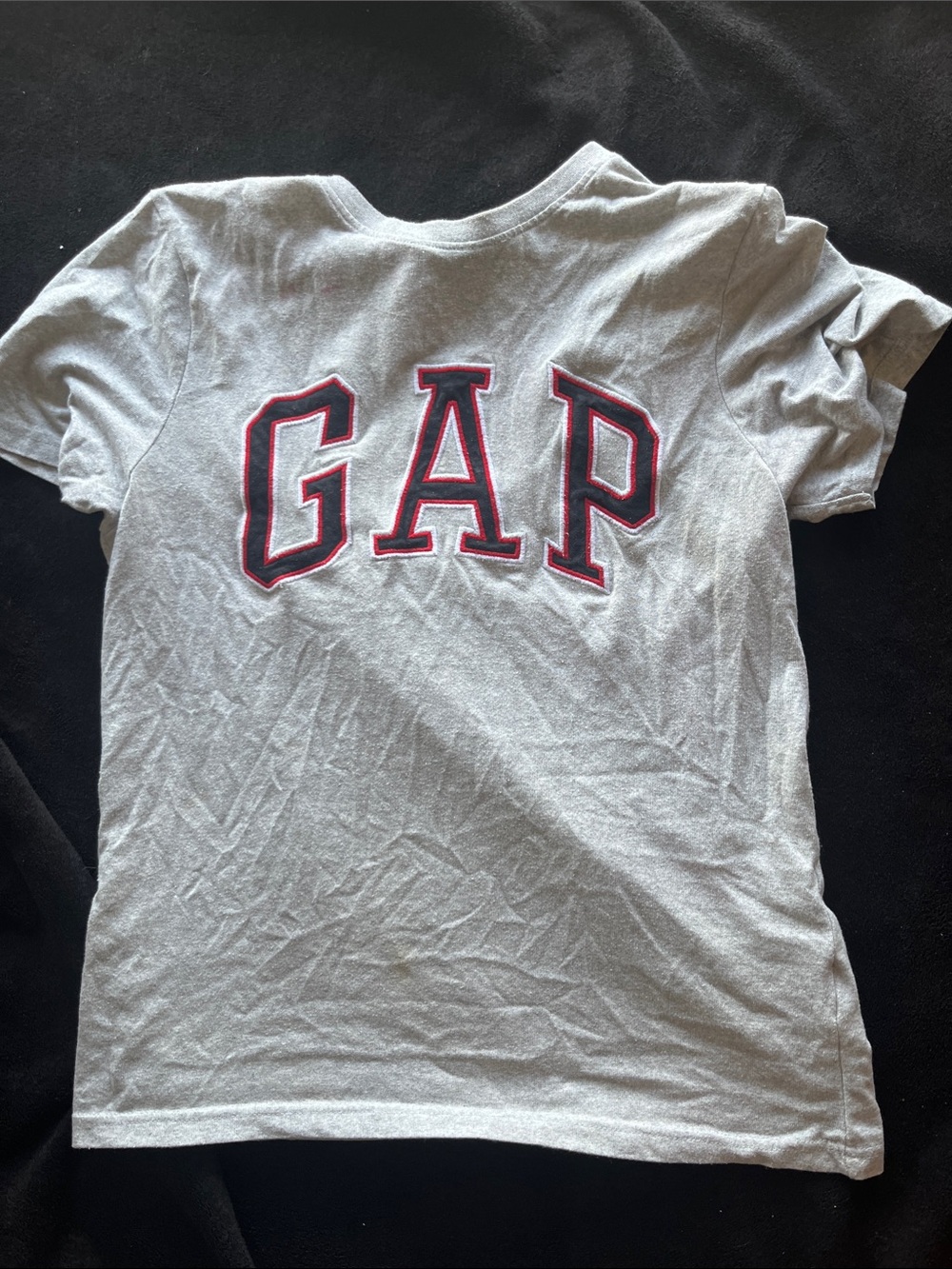 Gap shirt